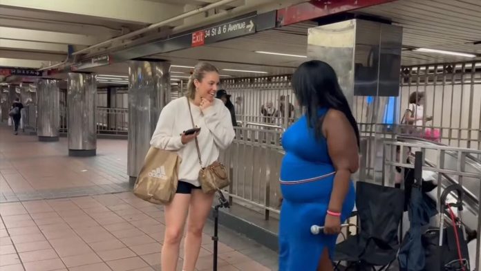 Amazing NYC Subway Singer - Allie Sherlock Sings Fallin