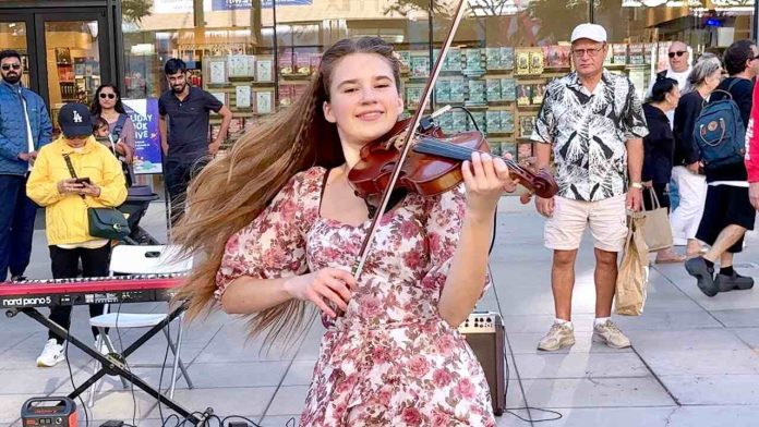 Super Trouper - Violin Cover by Karolina Protsenko